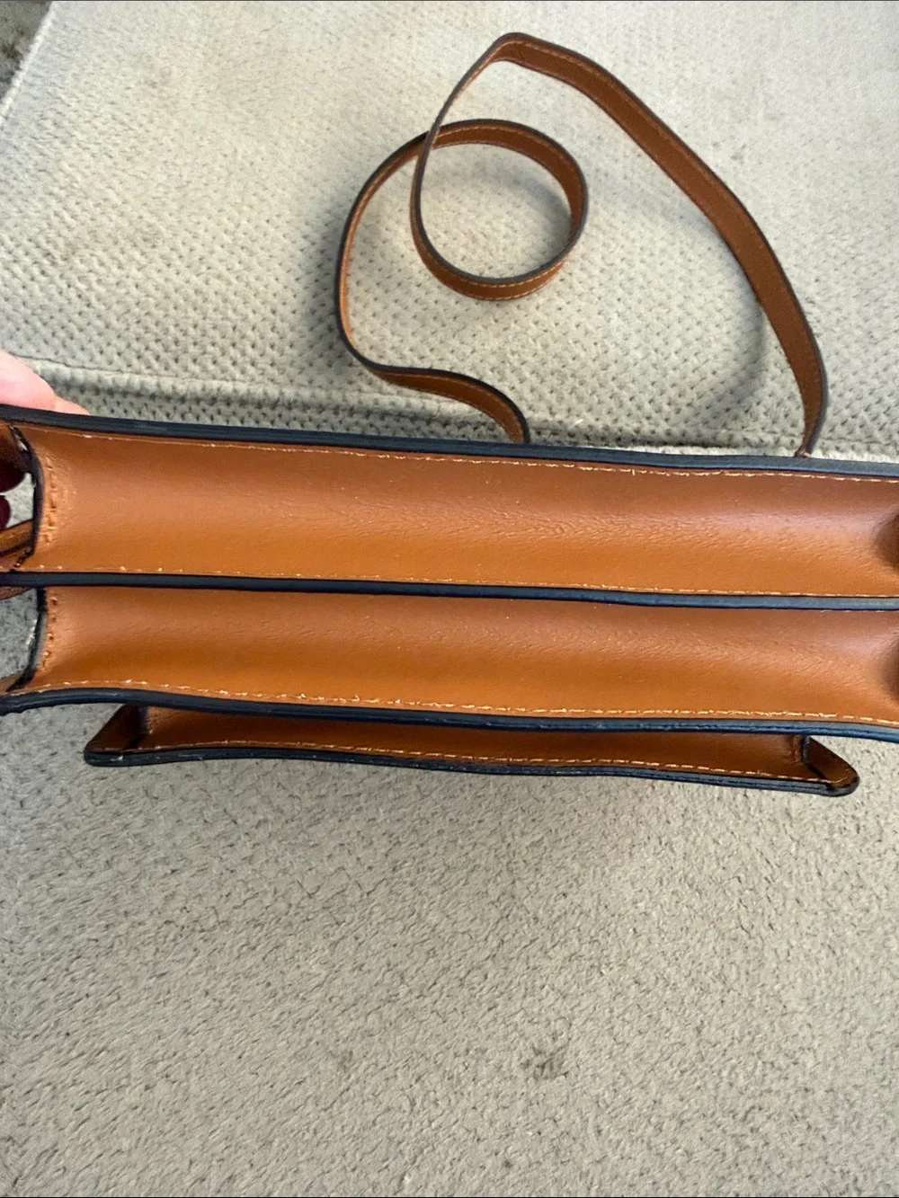 Classic Tan Leather Crossbody with Gold Push-Lock - Picture 7 of 7